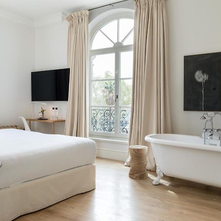 Hotel Tayko Sevilla Bagian luar foto