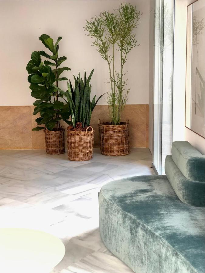 Hotel Tayko Sevilla Bagian luar foto