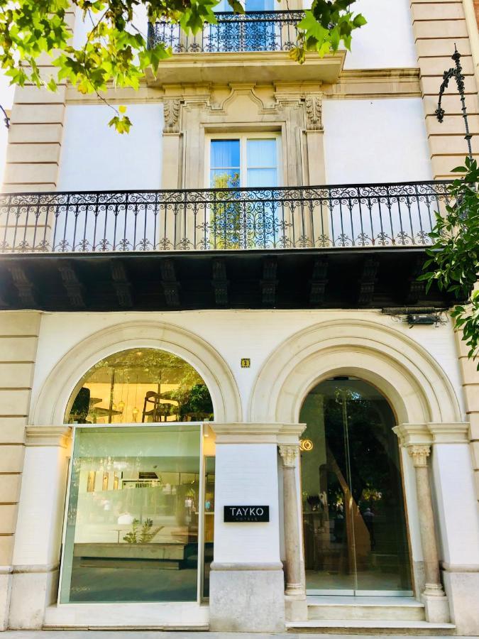Hotel Tayko Sevilla Bagian luar foto
