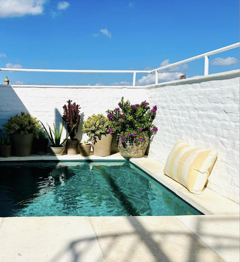 Hotel Tayko Sevilla Bagian luar foto