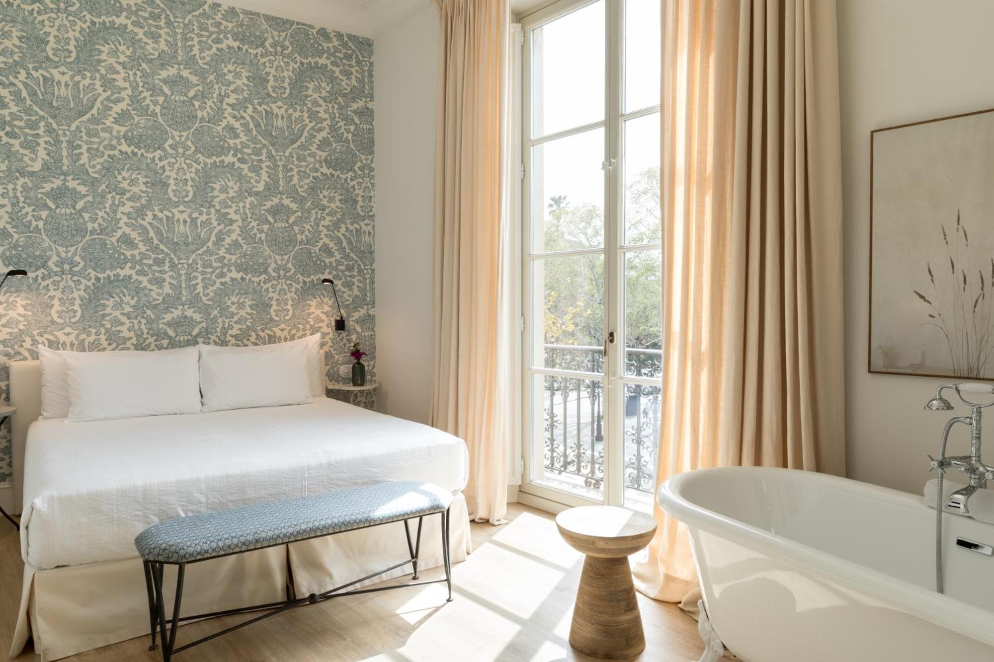 Hotel Tayko Sevilla Bagian luar foto